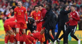 巴塞罗那3-0塞维利亚，梅西莱万进球大胜巩固领先